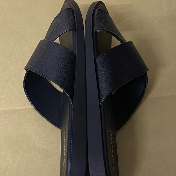 NEW Calvin Klein Enrico Slide Sandals Black Round Toe Criss Cross 12 - Picture 6 of 8